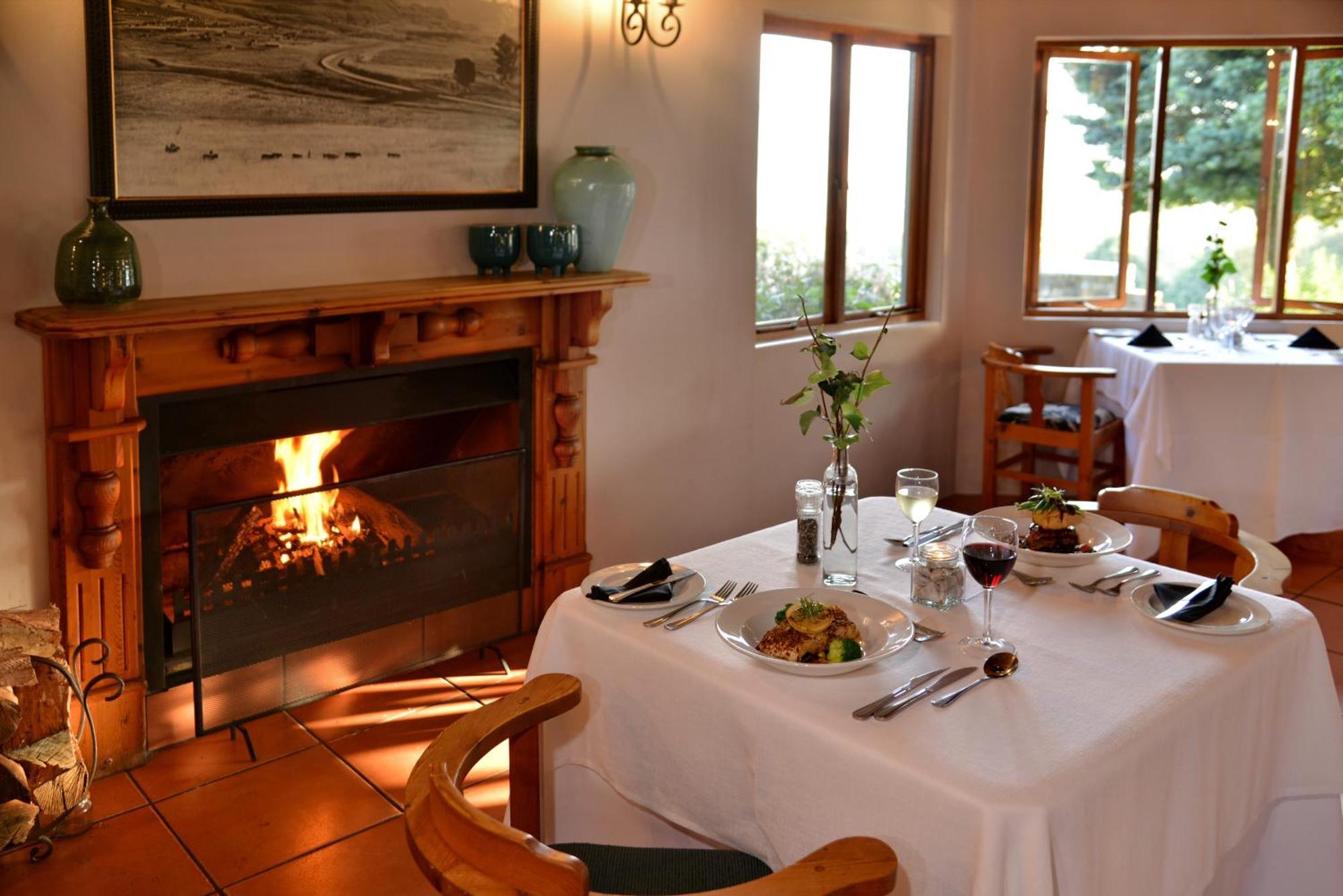 Montusi Mountain Lodge Bonjaneni エクステリア 写真