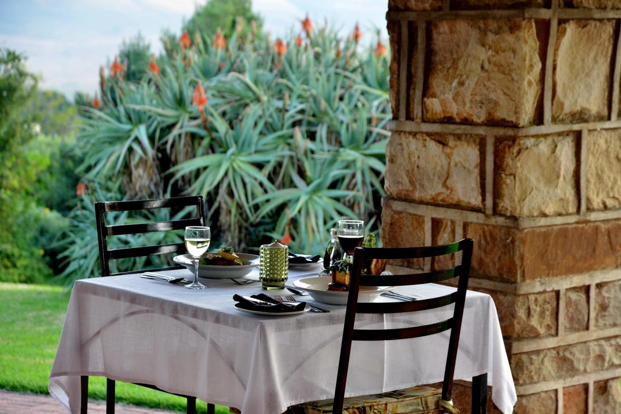 Montusi Mountain Lodge Bonjaneni エクステリア 写真