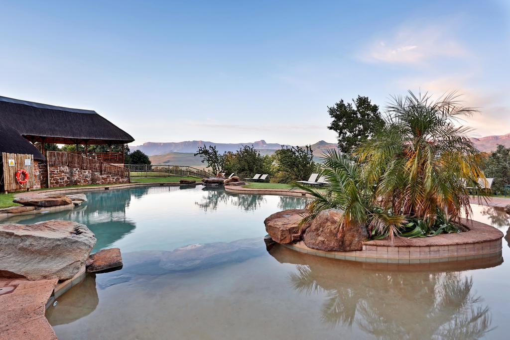 Montusi Mountain Lodge Bonjaneni エクステリア 写真