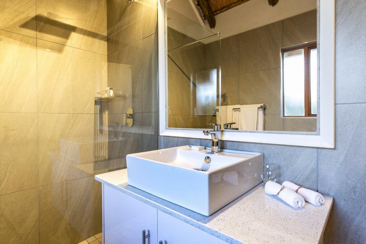 Montusi Mountain Lodge Bonjaneni エクステリア 写真